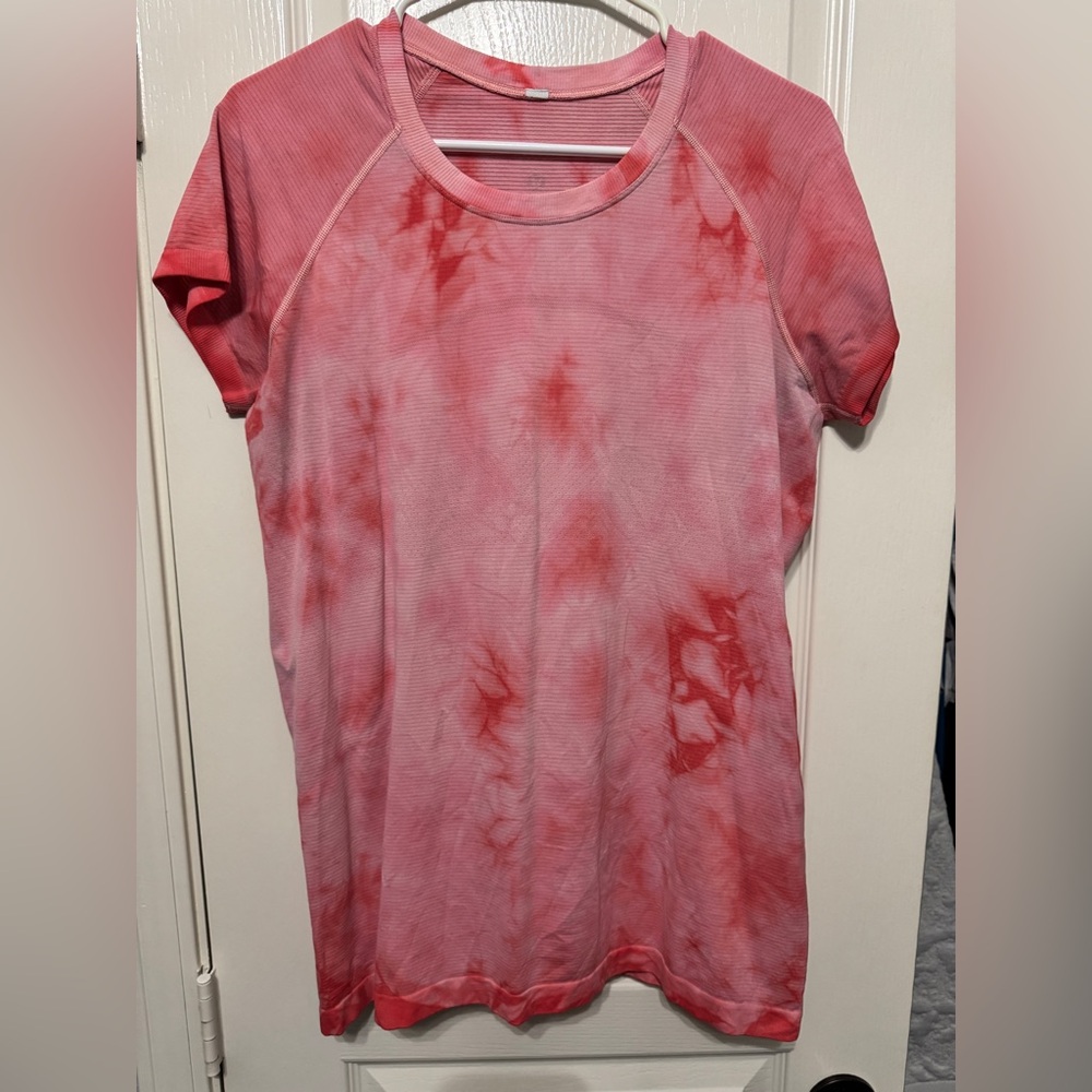 Lululemon Swiftly Tech Short Sleeve Shirt 2.0  - Marble Dye Raspberry Cream